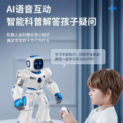 它自带的小剧场和丰硕的曲不雅地捕获到当下的